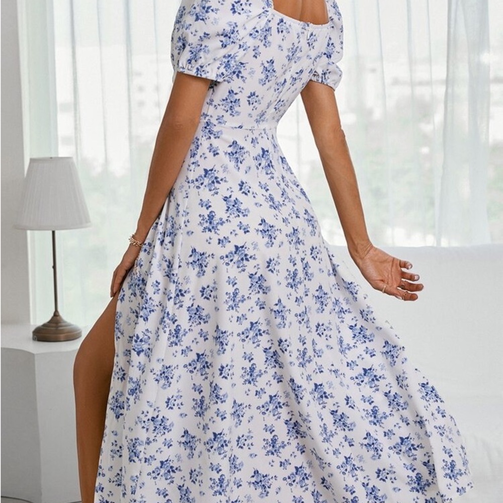 Cottage Core Blue Floral Maxi Dress - Picture 6 of 7
